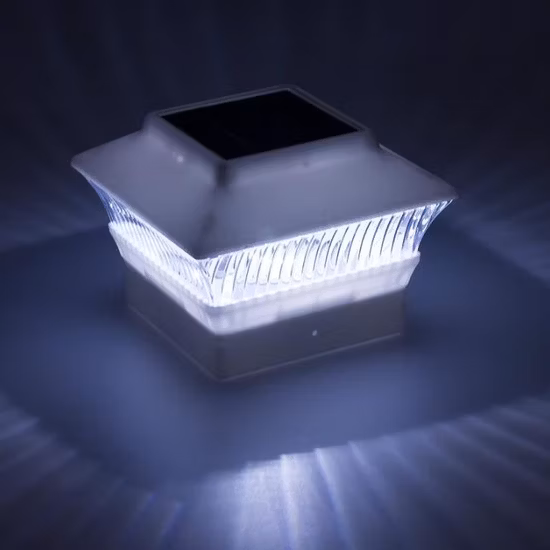 Illuminazione a LED impermeabile per esterni di emergenza calda per lampada da giardino decorativa a colonna solare da giardino Lampada da giardino a LED di alta qualità
